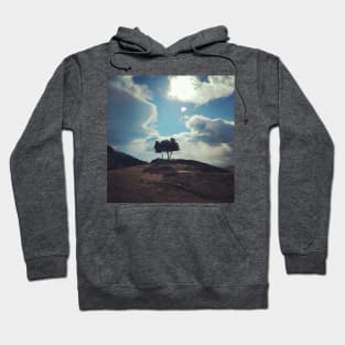 The tree in the clouds - Meteora Hoodie